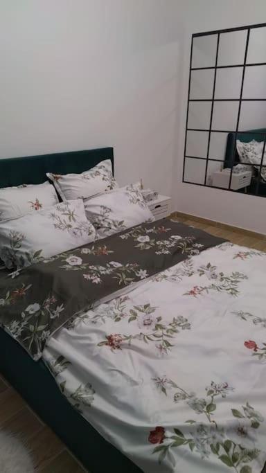 Cozyapartment14 Rosu ภายนอก รูปภาพ
